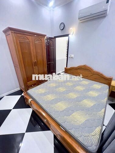 BÁN NHÀ ĐẸP GIÁ RẺ- TẶNG NỘI THẤT MỚI - KẾ BÊN TRƯỜNG ĐẠI HỌC CN