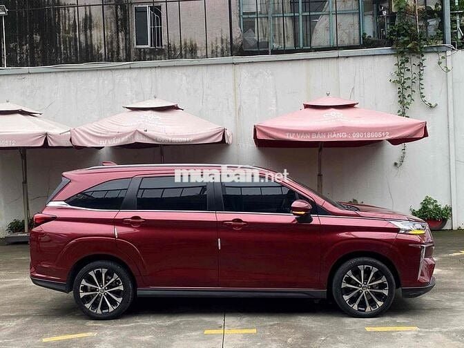 Toyota Veloz top màu đỏ zin 2024 giá thương lượng