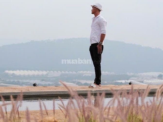 Hiện tôi đang cần việc làm mong ace hỗ trợ ạ