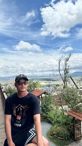 Hiện tôi đang cần việc làm mong ace hỗ trợ ạ