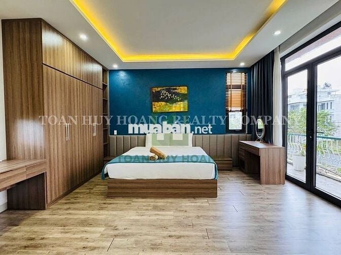 VILLA GẦN SÔNG HÀN – GẦN CẦU THUẬN PHƯỚC 4 PN HIỆN ĐẠI CÓ HỒ BƠI