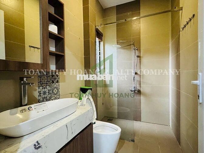 VILLA GẦN SÔNG HÀN – GẦN CẦU THUẬN PHƯỚC 4 PN HIỆN ĐẠI CÓ HỒ BƠI