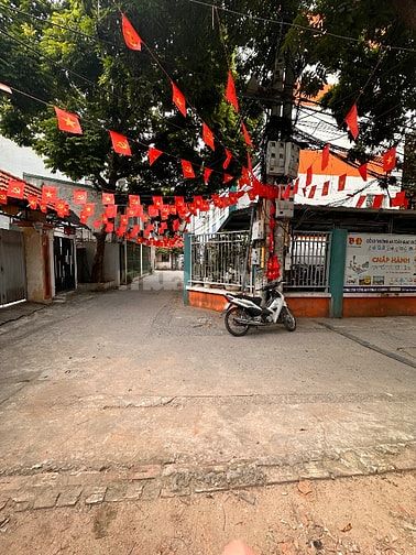 ĐẤT NGỌC THUỴ 122 TRIỆU/M2 - Ô TÔ VÀO - NGÕ THÔNG - HÀNG XÓM KHAI SƠN