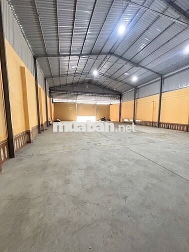 Xưởng Mặt Tiền DT743 Gần Vòng Xoay An Phú 750m2 Cho Thuê