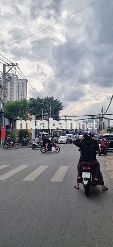 Bán nhà mặt tiền đường Nguyễn Gia Trí, phường 25,  Bình Thạnh, 22,5 tỷ