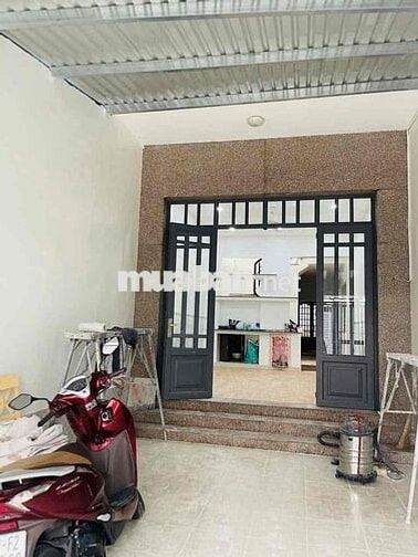 Cho thuê nhà đs 8,p.Trường Thọ gần ngã tư Bình Thái hẻm xe hơi 12,5tr