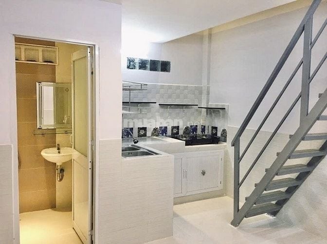 HIẾM - Toà Nhà Dịch Vụ 5 Tầng - Dòng Tiền 60Triệu/Tháng - 20 Phòng