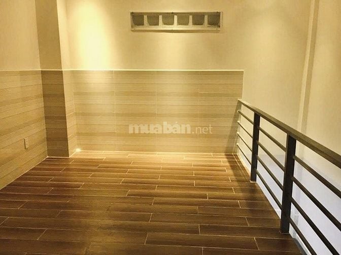 HIẾM - Toà Nhà Dịch Vụ 5 Tầng - Dòng Tiền 60Triệu/Tháng - 20 Phòng