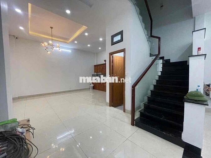 NHÀ 6x13M 2 LẦU 3PN 3WC CÓ CHỖ ĐẬU Ô TÔ LÀM VĂN PHÒNG + Ở KD ONLINE