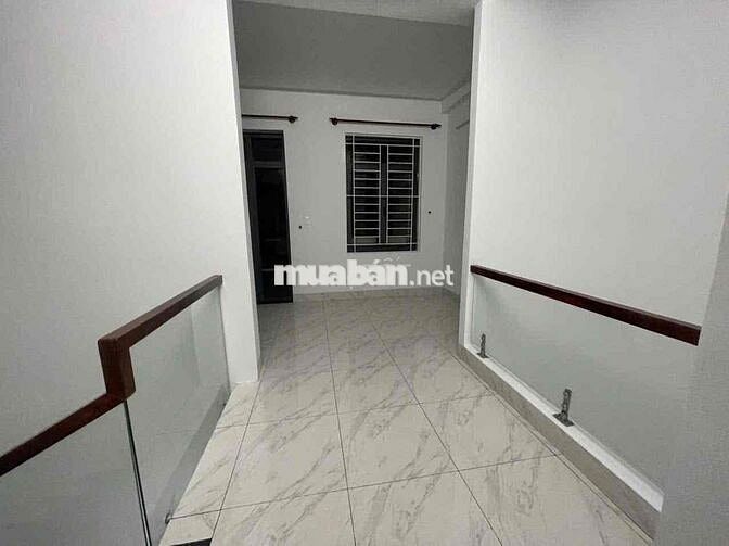 NHÀ 6x13M 2 LẦU 3PN 3WC CÓ CHỖ ĐẬU Ô TÔ LÀM VĂN PHÒNG + Ở KD ONLINE