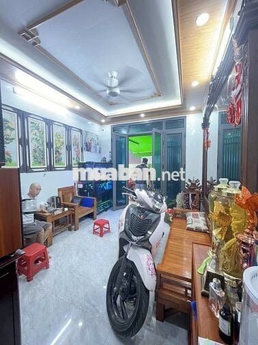 Gấp! Bán Nhà Đại Từ, Giá 7.95 tỉ, DT 36 m2, 5 tầng, xây 2022, TK đẹp.