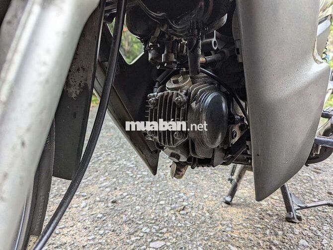 Xe máy zin êm chạy liền 9 chủ