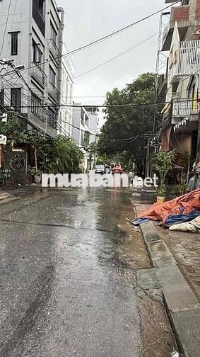 - ✅Bán dãy trọ kiệt ô tô tải sau lưng mặt tiền Lê văn thứ , thông thẳn