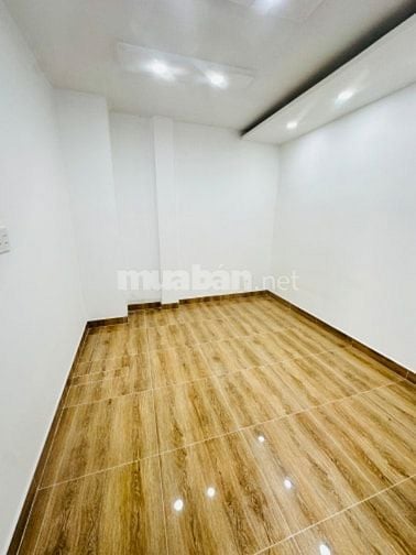 CHO THUÊ MẶT TIỀN PHAN HUY ÍCH HH1/2 tháng ngay Emart 2