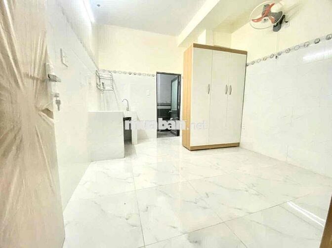 PHÒNG STUDIO TRỐNG SẴN CÓ THỂ Ở LIỀN GIÁ RẺ GẦN CÔNG VIÊN PHẦN MỀM QT