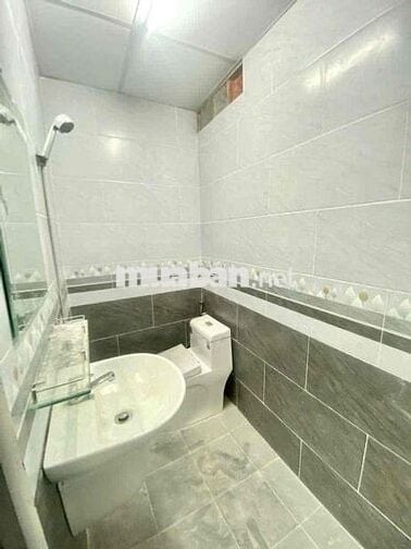 PHÒNG STUDIO TRỐNG SẴN CÓ THỂ Ở LIỀN GIÁ RẺ GẦN CÔNG VIÊN PHẦN MỀM QT