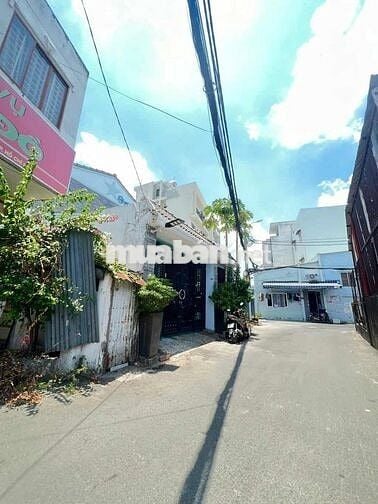 30 TÂN QUÝ - DTSD 80 MET VUÔNG - Hẻm sạch, hàng xóm hiền, nhà sáng sủa