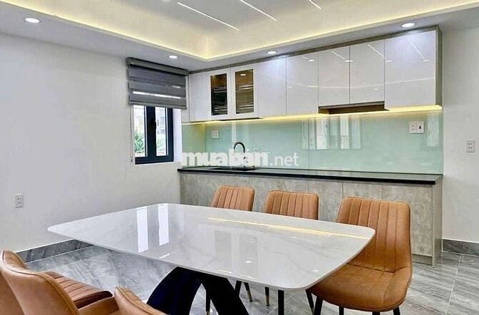 Nhà đẹp full nội thất 4,7 x 12 có 5pn 5wc sân thượng