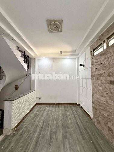 🌿 Nhà 5 tầng khu Phan Xích Long – hẻm xe tải – 5PN - Chỉ 8.49 Tỷ