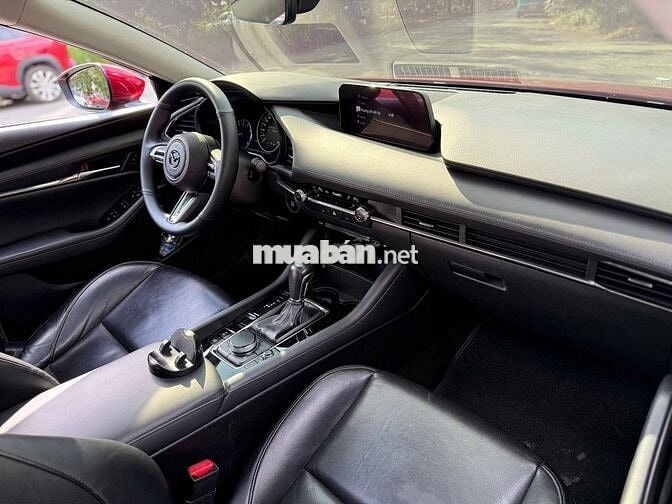 Mazda 3 2021 2.0L Premium - 94000 km