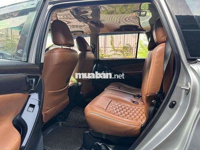 Toyota Innova 2.0E 2016 mode 2017 - 128,000km