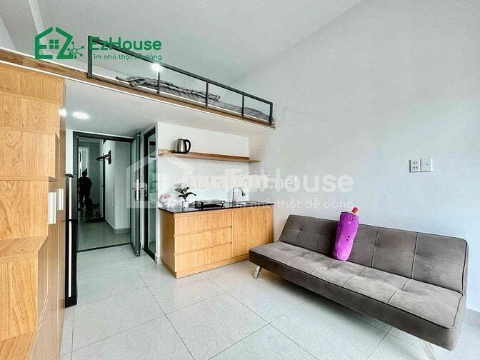 CHDV BAN CÔNG, GÁC CAO - SIÊU THOÁNG