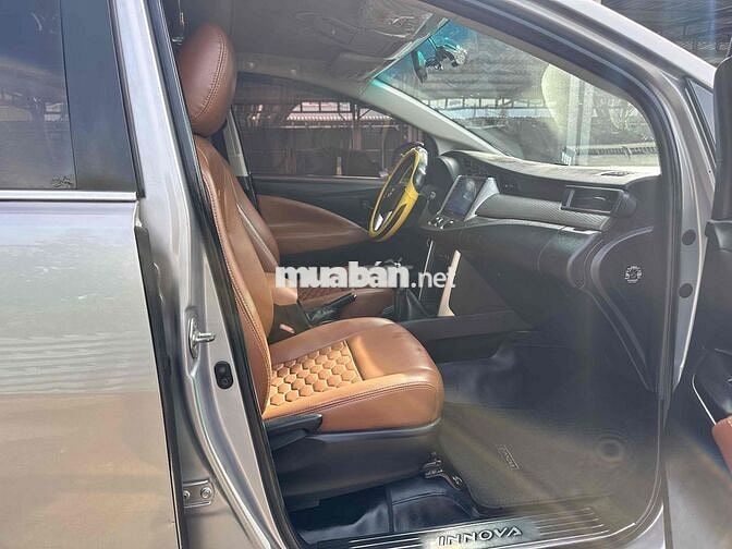 Toyota Innova 2.0E 2016 mode 2017 - 128,000km