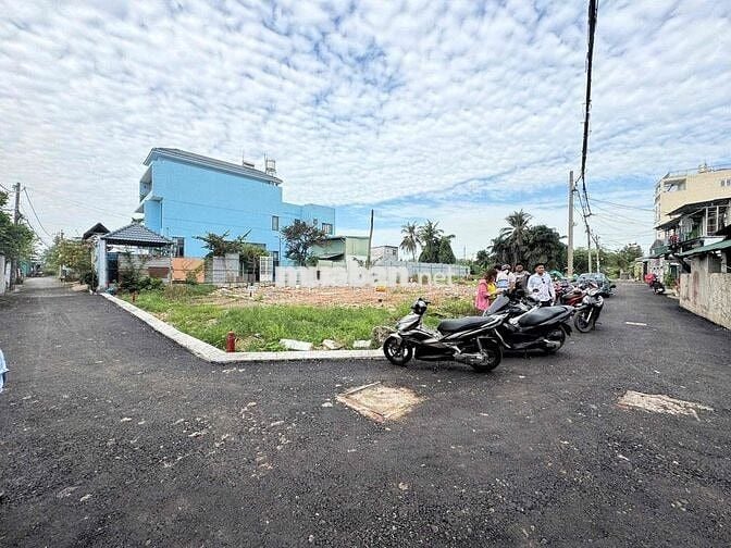 ĐẤT VƯỜN LÀI, QUẬN 12. DT 50m2 (4m x 12,5m).