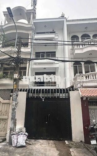 Nhà đường trước thèm to ô tô đậu trước nhà