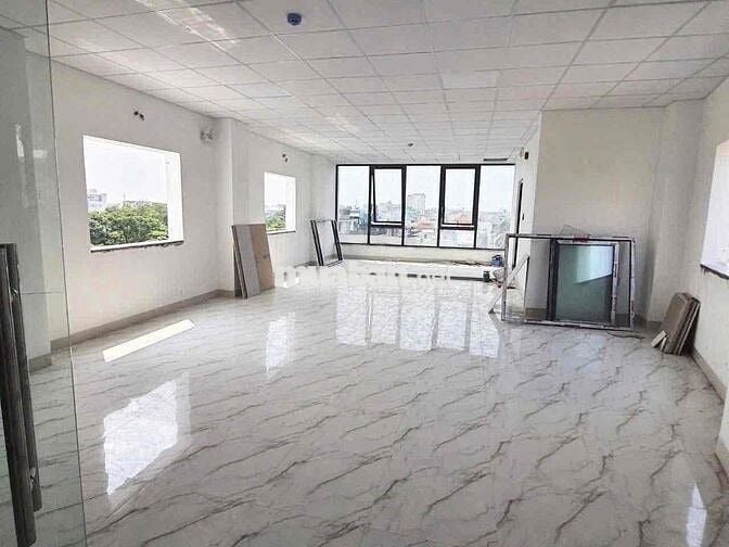 Cho thuê tầng 90m2 toà nhà đường Mậu Thân gần siêu thị Lotte