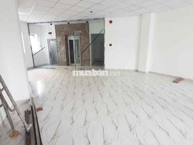 Cho thuê tầng 90m2 toà nhà đường Mậu Thân gần siêu thị Lotte