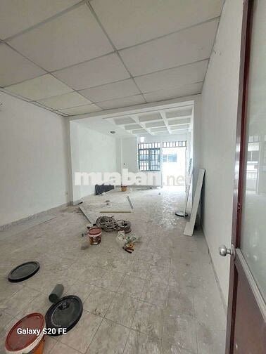 Nhà đường trước thèm to ô tô đậu trước nhà