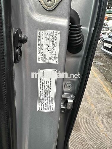 Toyota Innova 2.0E 2016 mode 2017 - 128,000km