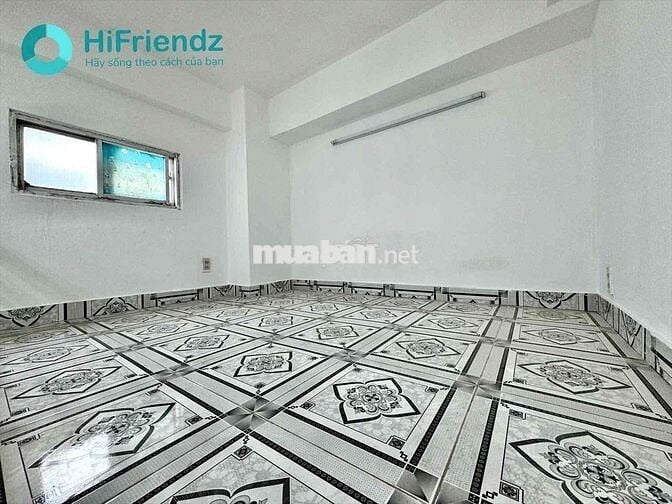 Cho thuê phòng gác Cao 2m - cửa sổ Lớn - Thang máy - Gần cầu Chữ Y