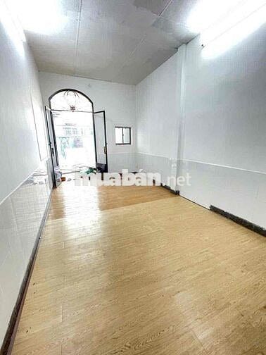 Cho thuê phòng dang nhà nguyên căn riên biệt - ngay Satra Phạm Hùng