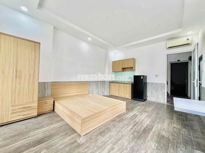 STUDIO BAN CÔNG ĐI BỘ QUA HUTECH. CÁCH NGOẠI THƯƠNG, UEF 5 PHÚT