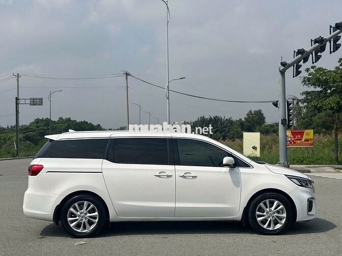 Kia Sedona 2.2 DAT LUXURY 2021 - 83000 km