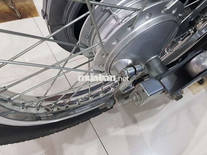 Cần bán xe future còn đẹp .