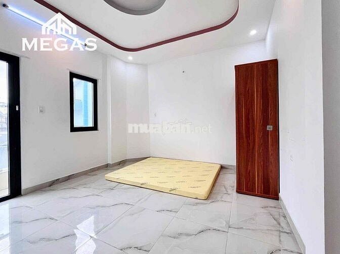 CĂN HỘ BAN CÔNG SIÊU RỘNG – FULL NỘI THẤT TRỐNG SẴN NGAY HƯƠNG LỘ 2