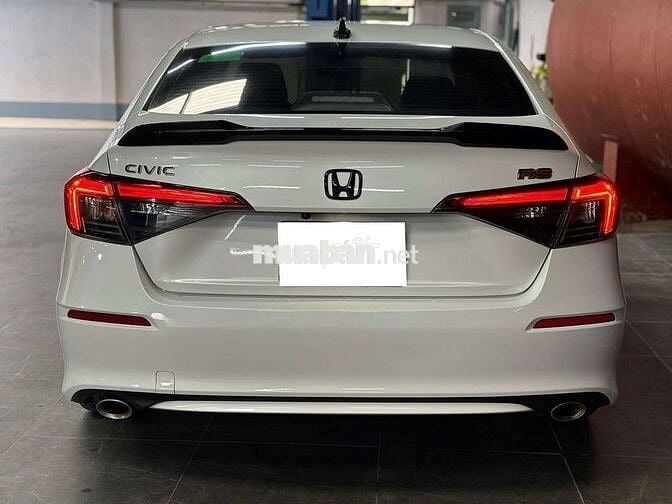 Honda Civic 2023 Trắng 45000 km nhanh gọn