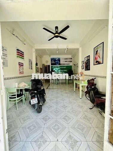 Cho thuê nhà 4x20m mặt tiền đường số Tân Quy, Q.7