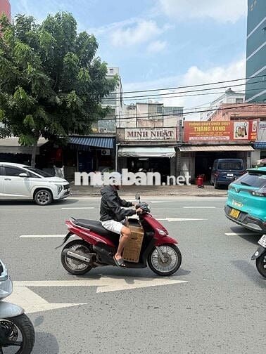 BÁN ĐẤT HƠN 230m2 QL13, phường 26, quận Bình Thạnh