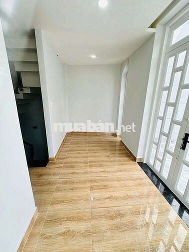 CHOTHUÊ MẶT BẰNG 6,5x20 VỊ TRÍ ĐẸP NGAY KHU VỰC SẦM UẤT Đ.PHAN HUY ÍCH