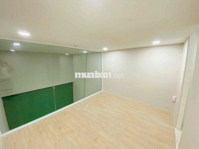 Chính Chủ Cho Thuê Mặt Bằng Kinh Doanh ( 70m2 ) Tại Quận 1