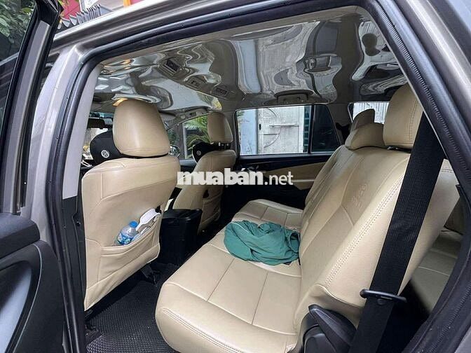 Toyota Innova 2016 2.0E