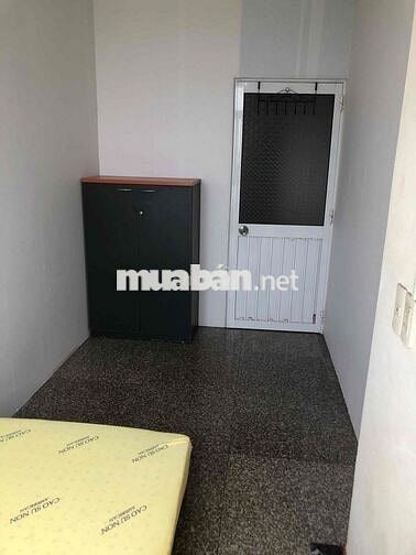 phòng giá rẻ hai triệu, rộng 10m2 ở 187a lê văn lương