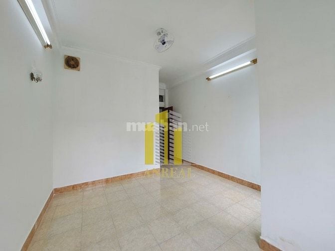 NHÀ PHỐ 3 LẦU GIÁ CHỈ 18 TRIỆU - 5 PHÒNG GẦN TRẦN NÃO - ĐƯỜNG XE HƠI