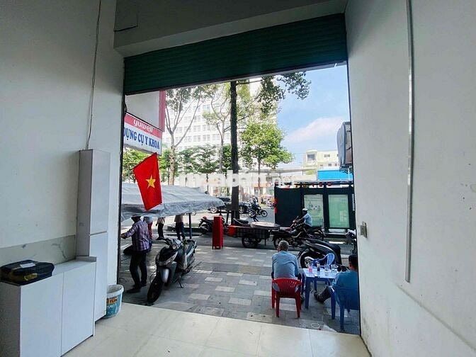 Chính Chủ Cho Thuê Mặt Bằng Kinh Doanh ( 70m2 ) Tại Quận 1