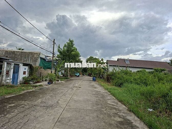 Bán đất thổ cư đường 12m Nguyễn Văn Tạo, Nhà Bè.