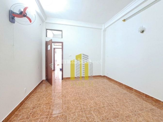 NHÀ PHỐ 3 LẦU GIÁ CHỈ 18 TRIỆU - 5 PHÒNG GẦN TRẦN NÃO - ĐƯỜNG XE HƠI